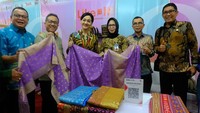 Kegiatan yang digelar OJK bersama Bank Indonesia, Kementerian Keuangan dan Lembaga Penjamin Simpanan tersebut bertujuan untuk meningkatkan pemahaman tentang investasi dan memperkuat UMKM Indonesia.