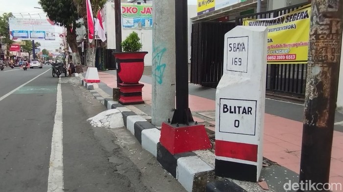 Pembangunan Monumen Titik O Kota Blitar