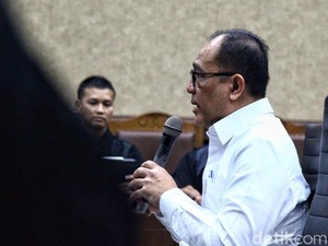 5 Hal di Dakwaan Rafael Alun: Tas Mewah KW hingga Rubicon Mario Dandy