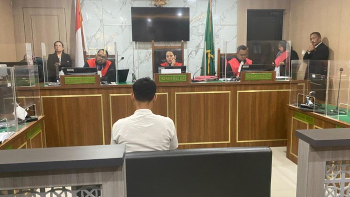 Sidang Bripda Haris (Devi/detikcom)