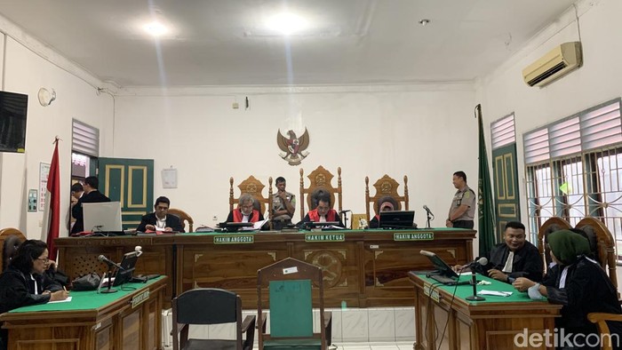 Sidang putusan dua kurir narkotika, Cituan dan Erwan, di PN Medan (Radja Sinaga/detikSumut)