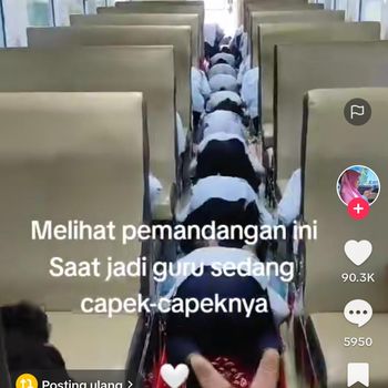 Viral siswa sd blitar salat jemaah di kereta api