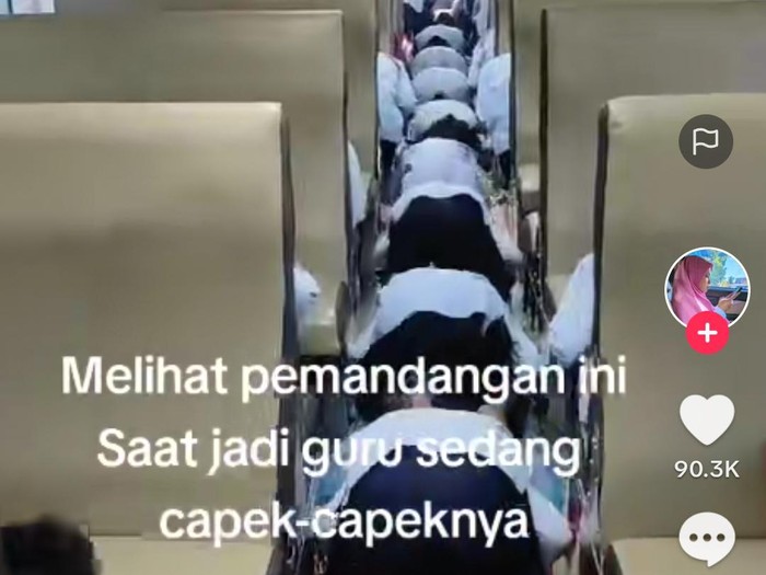 Viral siswa sd blitar salat jemaah di kereta api