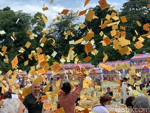 The Hungry Ghost Festival, Tradisi Penghormatan Arwah Masyarakat Tionghoa