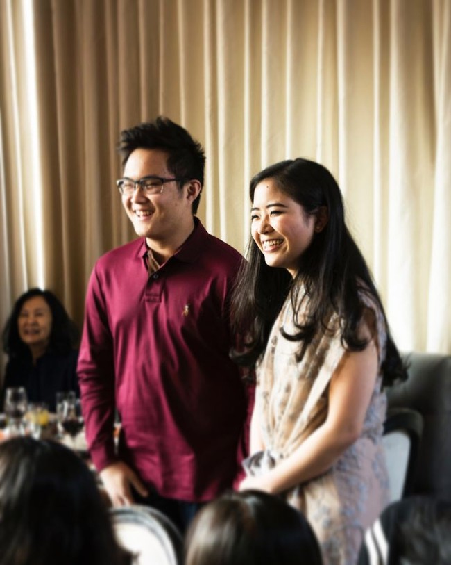 Ia pun tidak terlalu aktif di media sosial. Kebanyakan potret Warren menampilkannya bersama keluarganya. Foto: Instagram