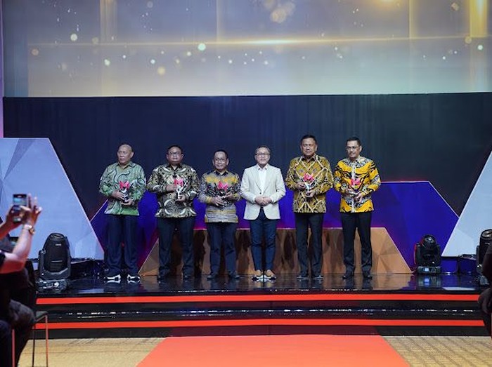 Zulhas di Merdeka Awards