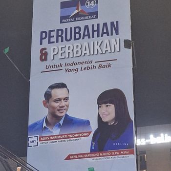 Baliho Anies - Demokrat di Surabaya dicopot