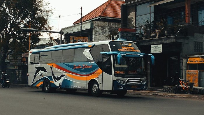 Bus Sugeng Rahayu