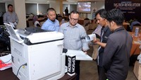 Produk-produk Epson memiliki berbagai keunggulan yang tentunya solusi dalam mewujudkan kemerdekaan teknologi. Sustainability Solution, dengan menghadirkan inovasi produk yang lebih hemat dalam konsumsi listrik. Dimana Fitur revolusioner adalah desain alur kertas yang lebih efisien, menghilangkan kebutuhan menggulung kertas secara manual.