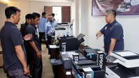 Ada juga teknologi pemindai berkecepatan tinggi untuk pengarsipan yang lebih efektif. Office Printing Solution yakni menonjolkan keunggulan yang ramah lingkungan.