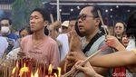 Antusiasme Warga Tionghoa Meriahkan Festival Hantu Lapar