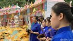 Antusiasme Warga Tionghoa Meriahkan Festival Hantu Lapar