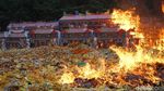Antusiasme Warga Tionghoa Meriahkan Festival Hantu Lapar