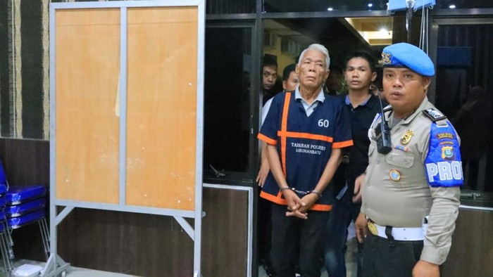 Freddy Simangunsong usai ditangkap oleh pihak kepolisian. (Foto: Dok. Polres Labuhanbatu)