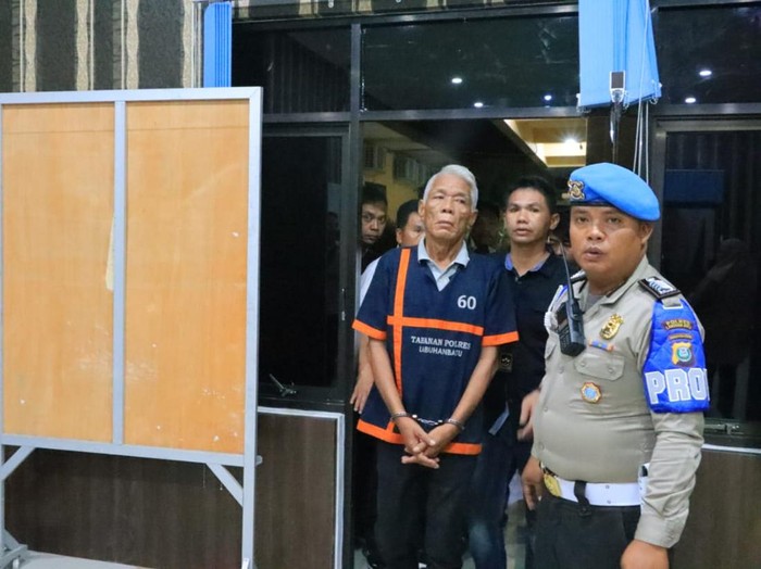Freddy Simangunsong usai ditangkap oleh pihak kepolisian. (Foto: Dok. Polres Labuhanbatu)