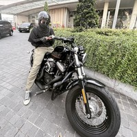 Ketika sudah puas jalan-jalan berdua, Natasha mengucapkan terima kasih kepada Dian Ayu. “Sekian untuk hari ini. Jazakillahkhairan kakaku @dianayulestari karena telah memasukkan kebahagiaan di hati seorang muslim. Semoga Allah senantiasa memberikan keberkahan dan Rahmat-Nya untukmu, barakallah fii ki,” ungkap Natasha. Foto: Dok. Instagram @natasharizkynew.