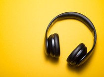 50 Rekomendasi Lagu  yang Bisa Menemani Suasana Galau, Dengar Yuk