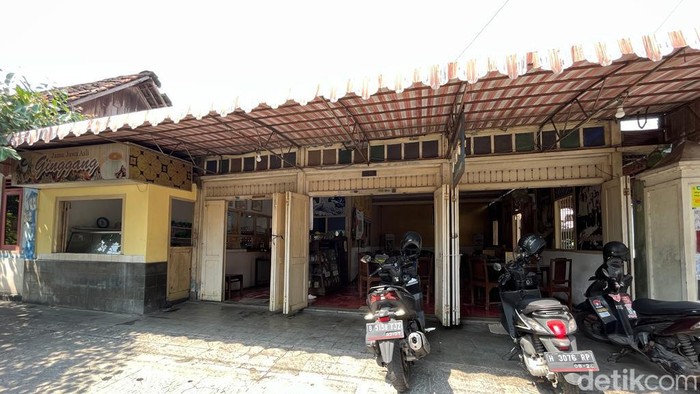 Jamu Ginggang Pakualaman eksis merawat resep tradisi sejak 1950. Foto diambil Rabu (30/8/2023).