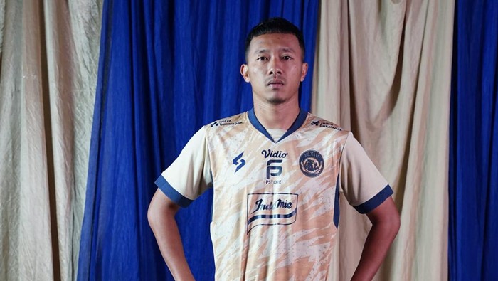 Jersey ketiga Arema FC