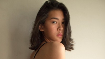 7 Potret Cantik Kayra Miendra, Putri Sambung Tora Sudiro yang Kini Jadi Model