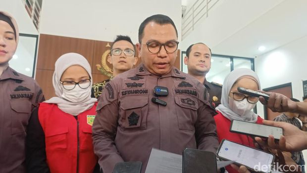 Kejari Tangsel Terima Pelimpahan si Kembar Rihana-Rihani