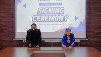 Chief Operating Officer of Vision+ Roy Debashis mengatakan bahwa kerja sama Vision+ dan First Media akan menghasilkan kualitas tayangan channel, dan konten menarik yang akan menghibur masyarakat. Vision+ menawarkan beragam pilihan konten bagi pelanggan First Media dengan harga terjangkau.