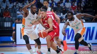 Setelah itu, Lebanon tak terkejar. Permainan kompak Ali Mezher dkk membuat Lebanon kian menjauh dari Pantai Gading. Mereka terus menjaga keunggulan 20-10.