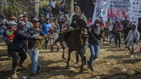 Aktivitas ini digelar sebagai bentuk tradisi, hiburan rakyat sekaligus menjadi ajang mencari bibit atlet pacuan kuda serta upaya peningkatan nilai jual kuda.