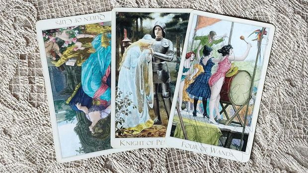 Pembacaan Kartu Tarot Agus Pembacaan Kartu Tarot Agus.