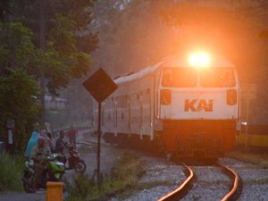 Pemotor Tewas Tertabrak Kereta Bandara di Pelintasan Sebidang Bantul
