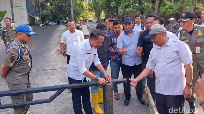 Penutupan TPA Tlekung Kota Batu. TPA ini tidak lagi menerima sampah.