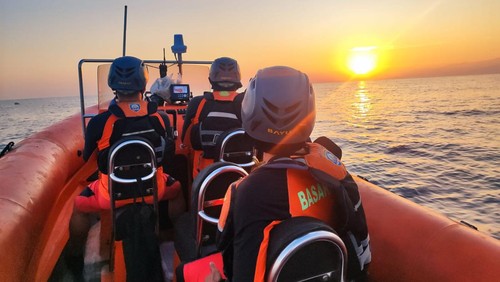 Proses pencarian nelayan hilang di perairan Yeh Sanih, Kecamatan Kubutambahan, Buleleng, Bali. (Foto: Istimewa)