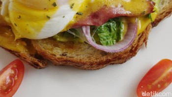 Aquos R7S hanya punya dua kamera, satu kamera selfie 12,6MP dan kamera belakang 47MP. Foto: Tim Detikcom