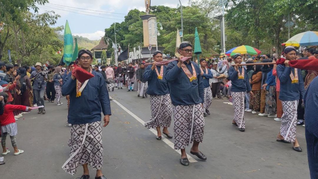 Ribuan Warga Ikut Semarakkan Puncak Hari Jadi ke-829 Trenggalek