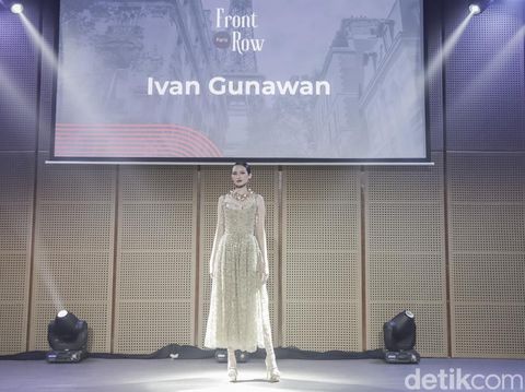 Salah satu koleksi Ivan Gunawan yang akan tampil di Front Row Paris.