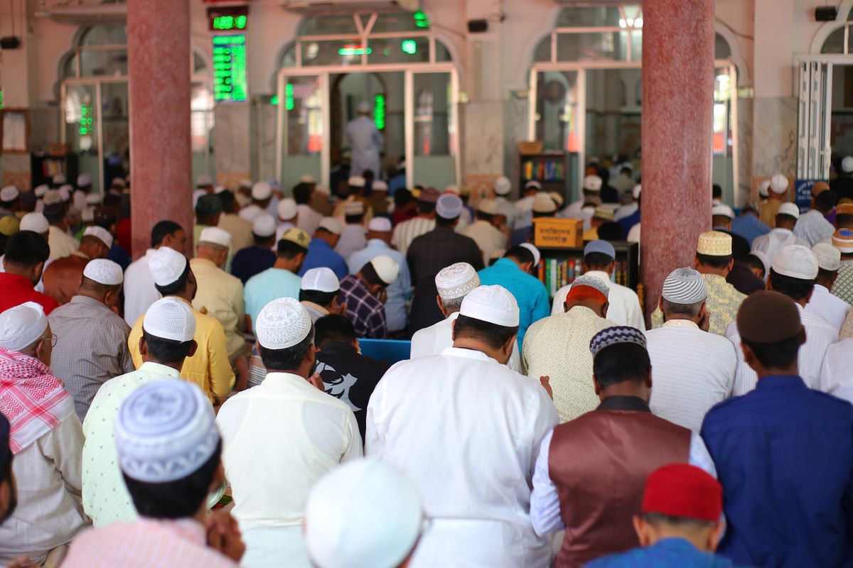 Cara Ganti Sholat Jumat bagi Laki-laki yang Kena Uzur