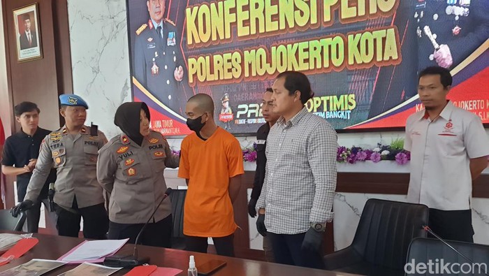 threesome wanita hamil di mojokerto