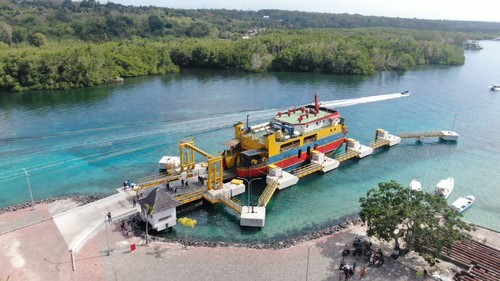 Uji Coba bersandarnya kapal Roro di Pelabuhan Bias Munjul Nusa Ceningan, Klungkung, Bali, pada Rabu (30/8/2023).