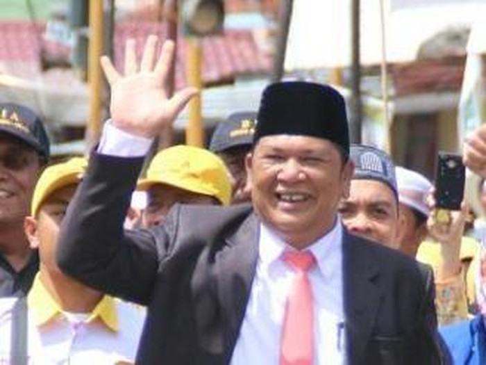 Wali Kota Padang Sidimpuan Irsan Efendi Nasution  (Foto: Instagram @irsanefendinasution)