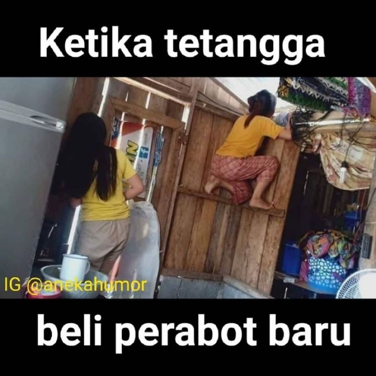 Namanya hidup bertetangga, harus siap-siap dengan kekepoan orang sebelah. Walau kadang kesal, tapi sepi juga kalau nggak ada mereka.