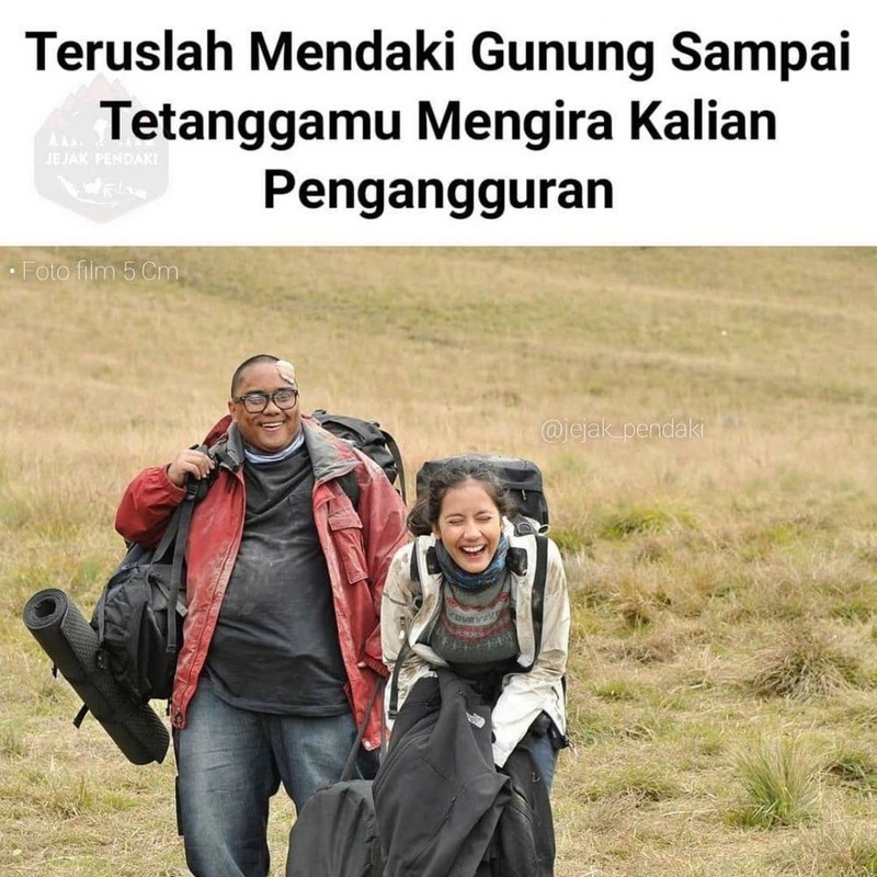 Namanya hidup bertetangga, harus siap-siap dengan kekepoan orang sebelah. Walau kadang kesal, tapi sepi juga kalau nggak ada mereka.