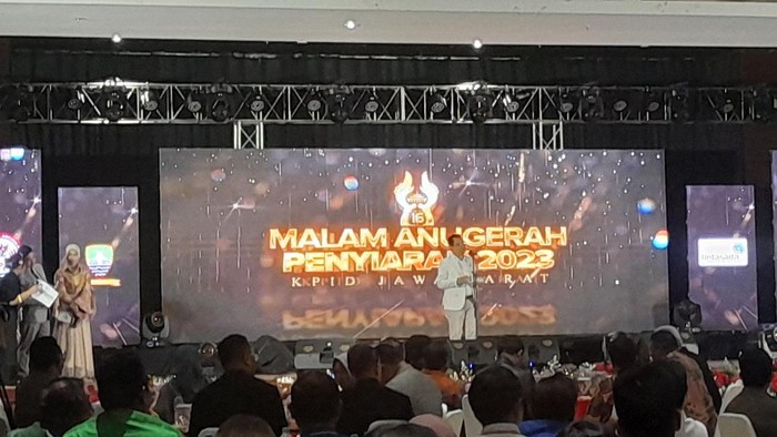 Acara Anugrah Penyiaran KPID Jabar.