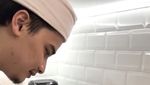 Alvin Faiz Saat Masak Seblak hingga Bagi-bagi Makanan di Jumat Berkah