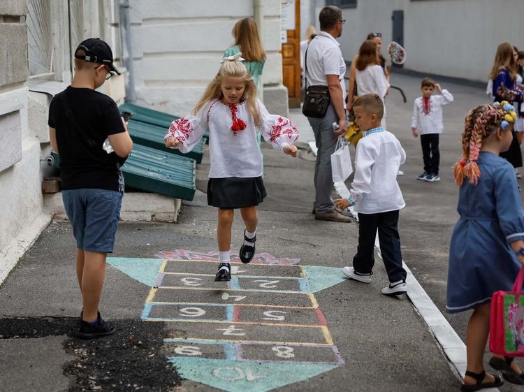Semangat Bersekolah Anak-anak Ukraina di Tengah Perang