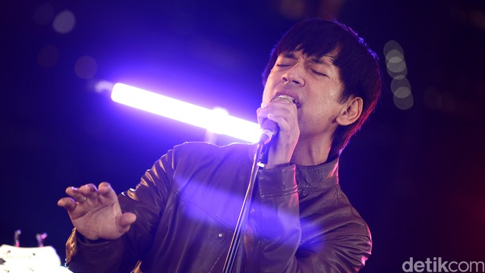 dMasiv dMasiv saat main stage bersama detikHot