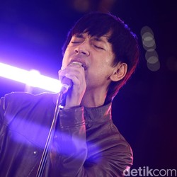 Rian DMasiv Ngaku Royalti Gak Seindah Lagu: Banyak yang Mau Kaya Sendiri Rian DMasiv Ngaku Royalti Gak Seindah Lagu: Banyak yang Mau Kaya Sendiri