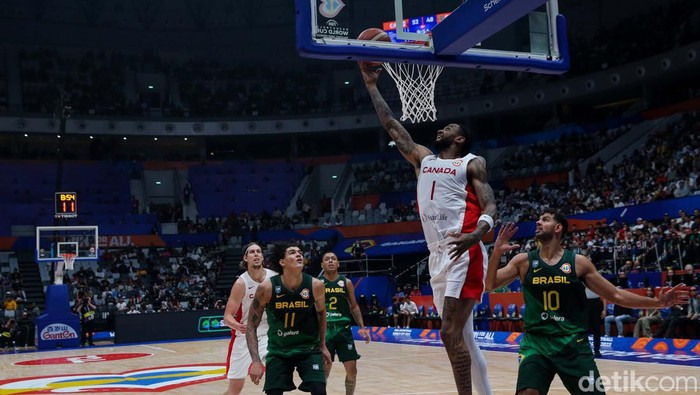 Dramatis, Brasil Kalahkan Kanada 69-65
