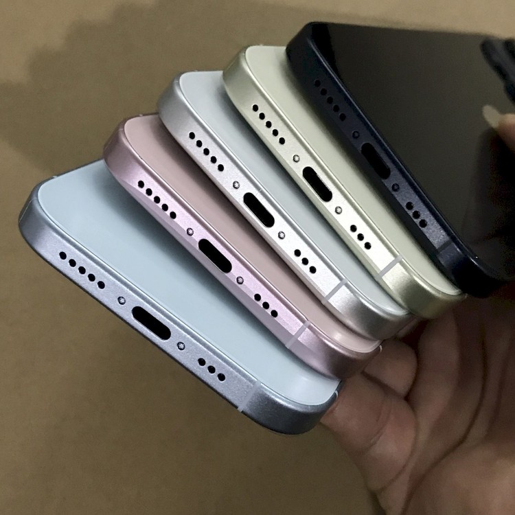 iPhone 15