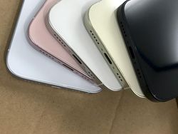 Penampakan iPhone 15 dan iPhone 15 Pro, Naksir yang Mana?