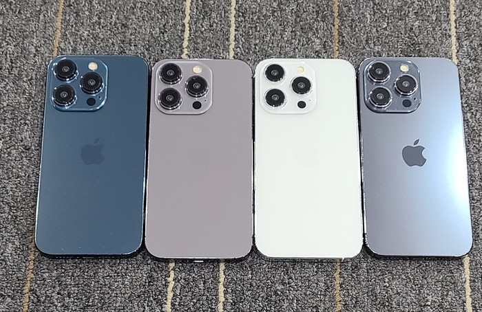 iPhone 15